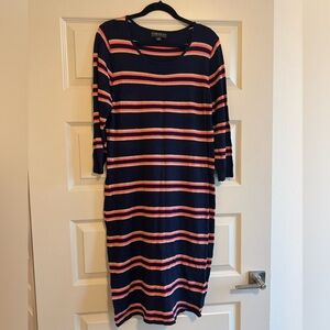 Forever 21 Plus Navy Top with Pink Accents